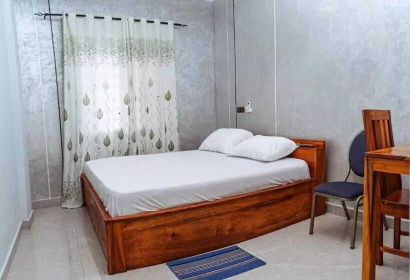 هتل Hôtel Merveille Lomé