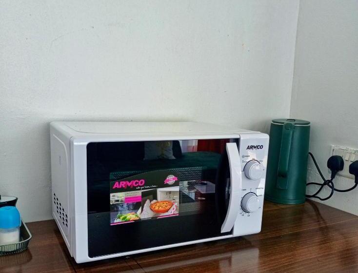 استراحتگاه Lakeside Boffar Cabins