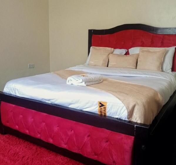 استراحتگاه Lakeside Boffar Cabins