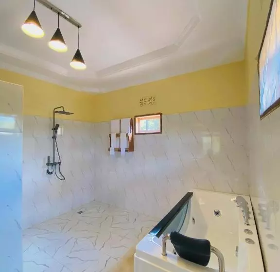 هتل Helens Luxury Resort