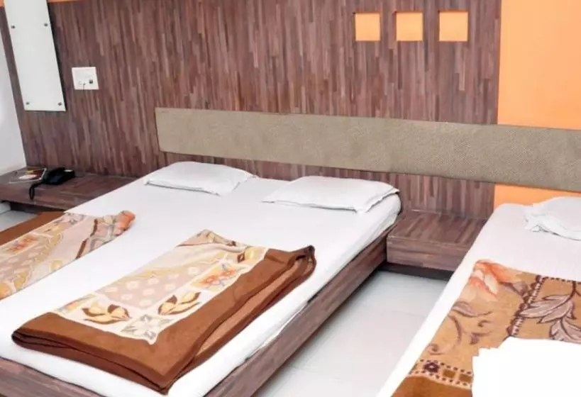 Hotelli Radhe Palace Morbi