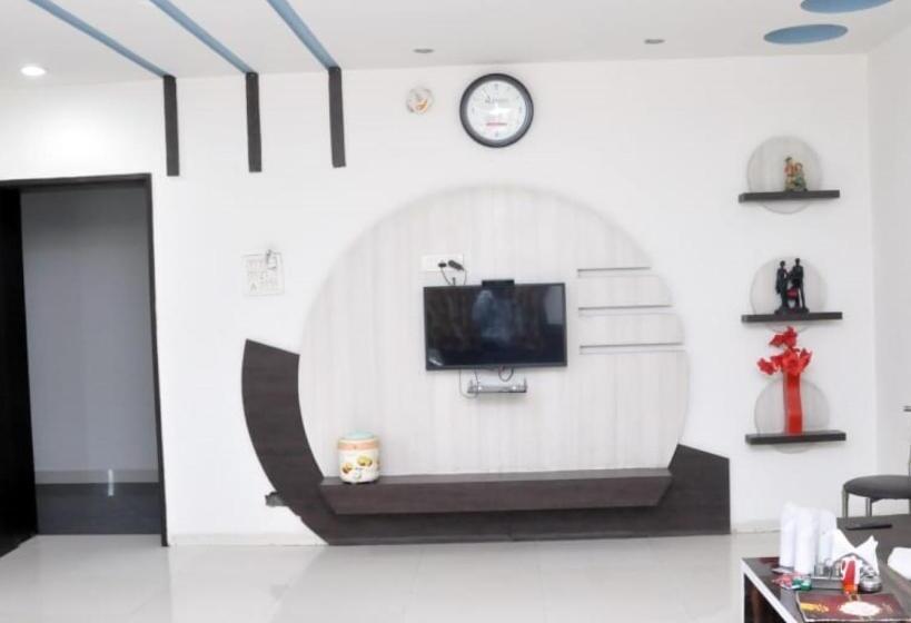 Hotel Radhe Palace Morbi