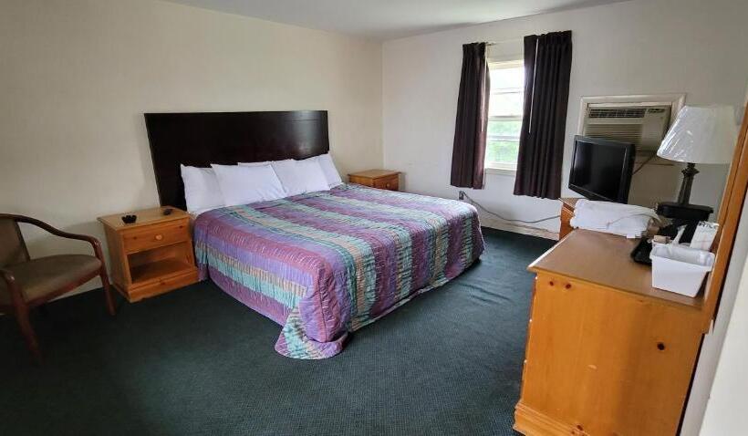 모텔 Town & Country Inn