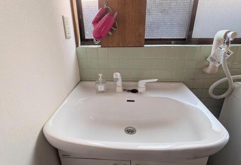 ペンション 北アルプスの麓一軒家シェアハウスの中にある和室宿