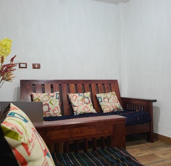 پانسیون Casa Raxic