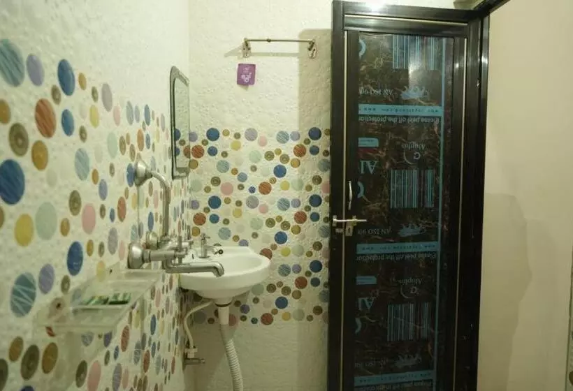 پانسیون Luv Kush Baba Guest House
