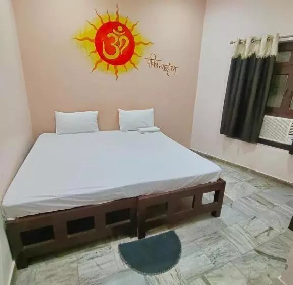 پانسیون Luv Kush Baba Guest House