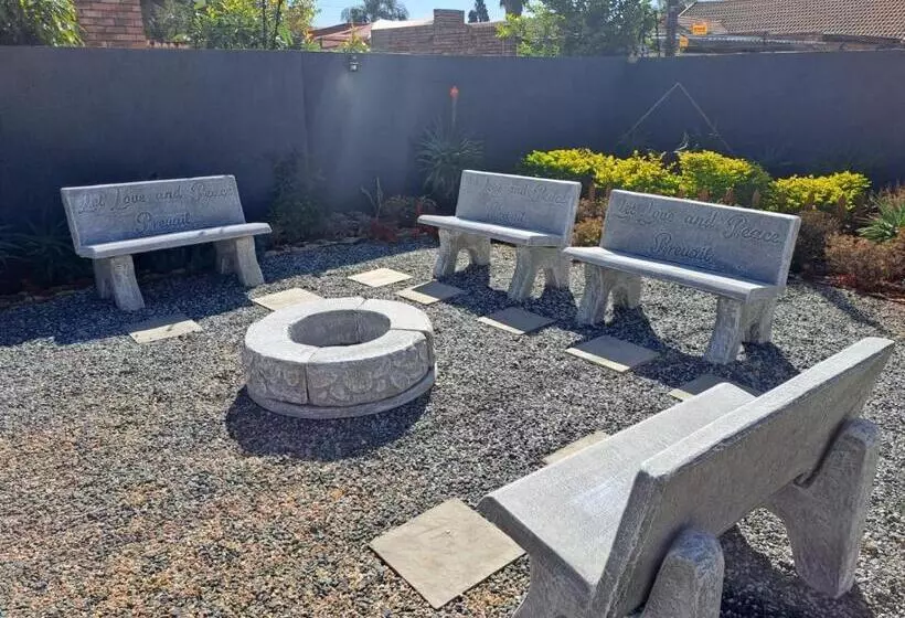 ペンション Palma Spaces