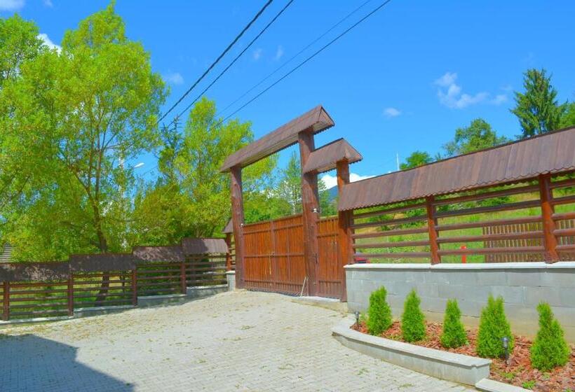 پانسیون Popas Bistricior Adults Only