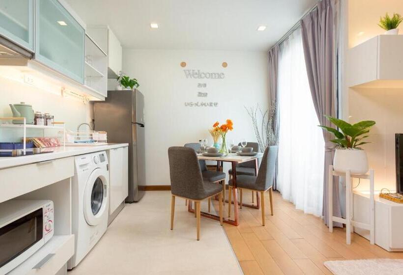 Cozy Room Near Night Bazaar