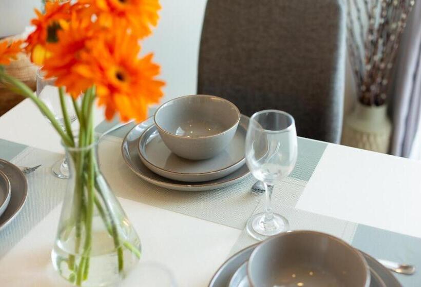 Cozy Room Near Night Bazaar