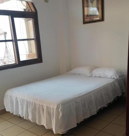 Hostel Piedra Del Mar