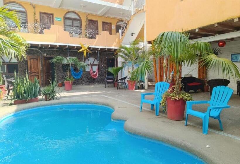 Hostel Piedra Del Mar