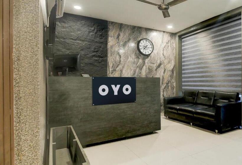 Отель Oyo Saffron