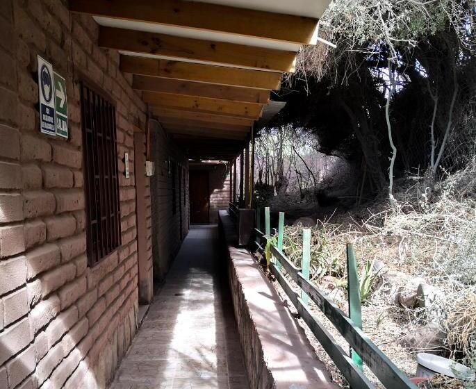 פנסיון Hostal Hara