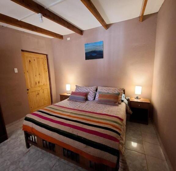 פנסיון Hostal Hara