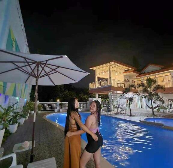 مبيت وإفطار Carms Villa Resort