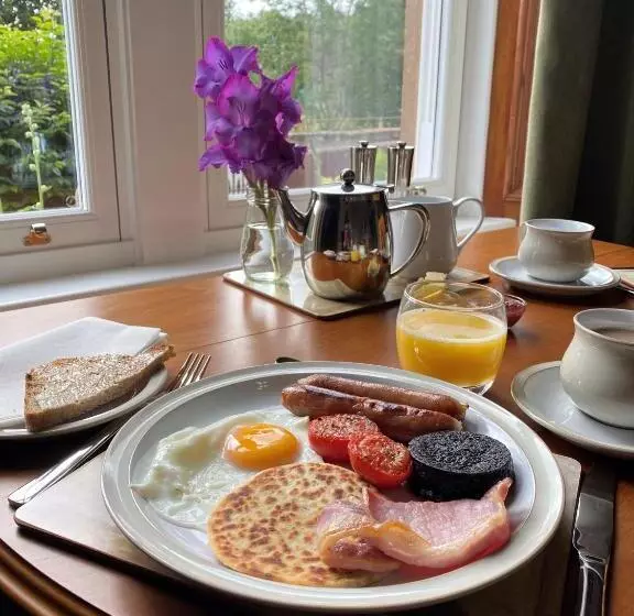 Burnbank Bed And Breakfast