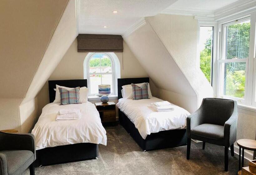 Burnbank Bed And Breakfast