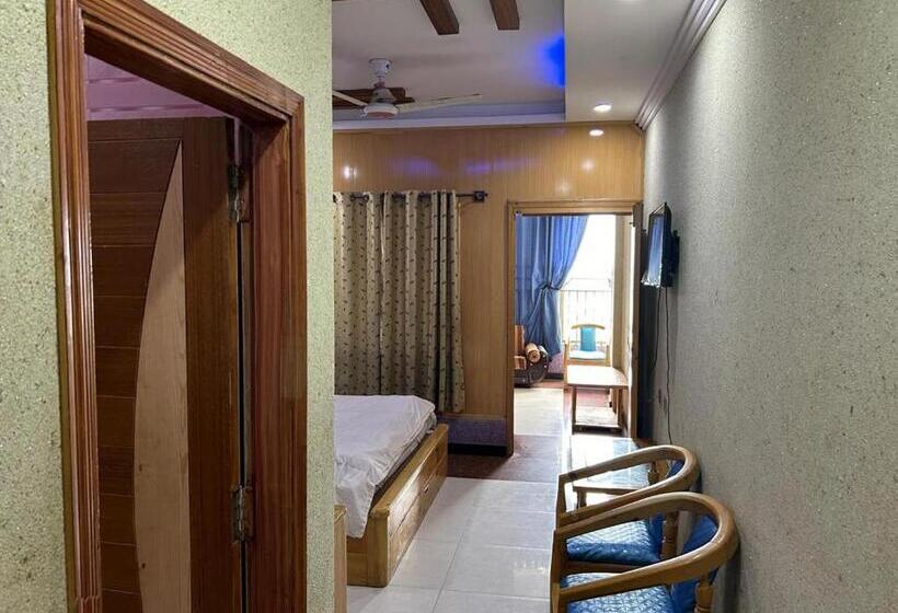 هتل Glorious Continental