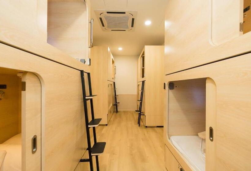 호텔 Luma Nest Senawang By Ubook