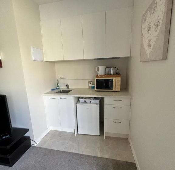 펜션 Self Contained Central Silverdale