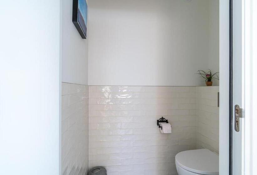 住宿加早餐  Gastsuite Het Duinroosje Met Hottub Op Het Privé Terras!