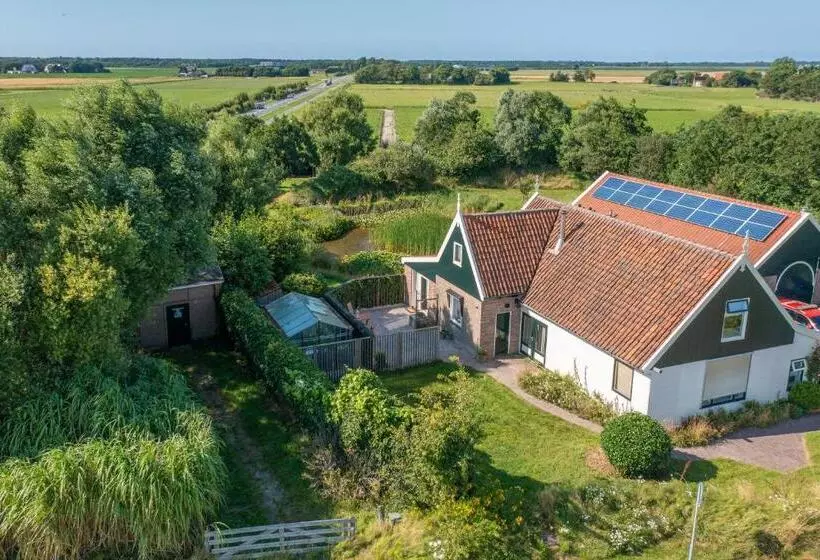 Aamiaismajoitus (B&B) Gastsuite Het Duinroosje Met Hottub Op Het Privé Terras!