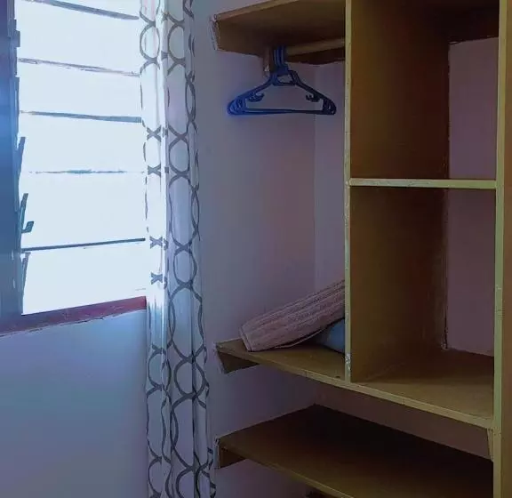 تختخواب و صبحانه Southside Apartment