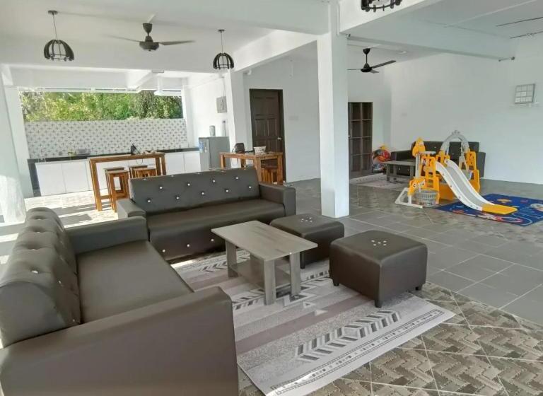 Canal River Riverfront Homestay Jalan Pengkalan Chepa Kota Bharu