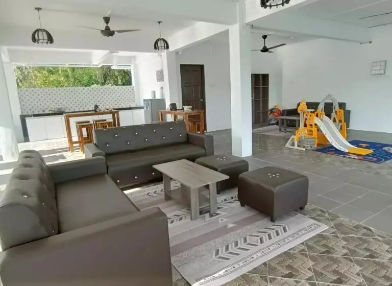 Canal River Riverfront Homestay Jalan Pengkalan Chepa Kota Bharu
