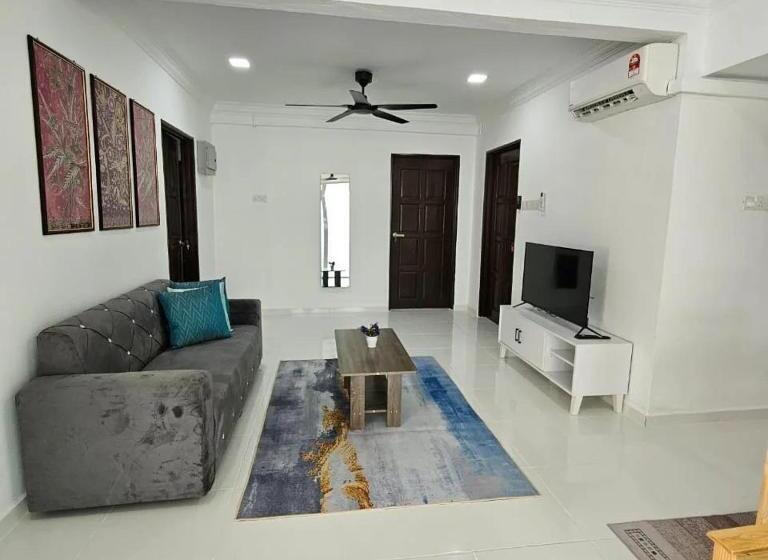 Canal River Riverfront Homestay Jalan Pengkalan Chepa Kota Bharu