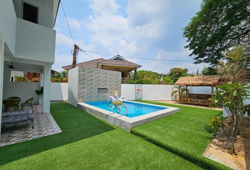 Canal River Riverfront Homestay Jalan Pengkalan Chepa Kota Bharu