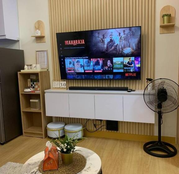 Casa De Tan Royale Tower 1