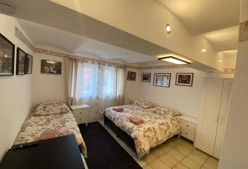 Hotelli Adriana