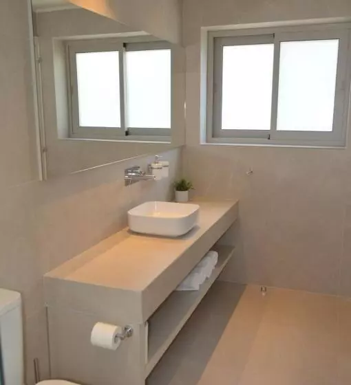 هتل Leondiana Boutique