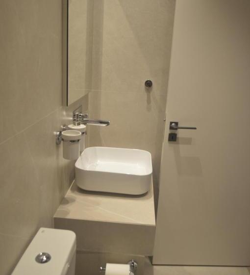 هتل Leondiana Boutique