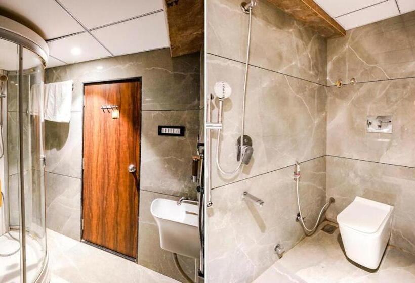 בית מלון כפרי Urban Brood Near Prem Mandir