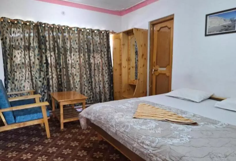 ペンション Gyalson Guest House Ladakh By Lexstays