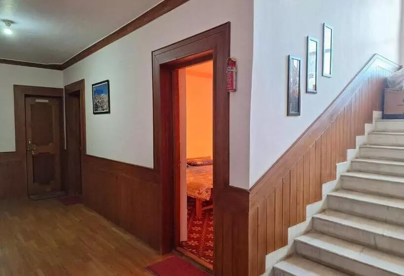 ペンション Gyalson Guest House Ladakh By Lexstays