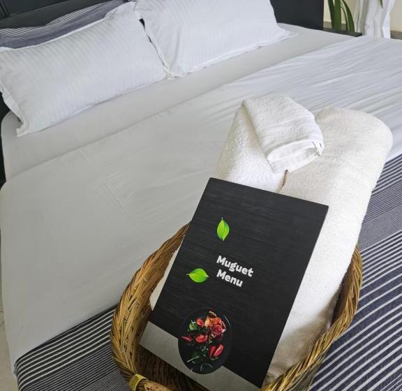 پانسیون Muguet By The Ibiscot