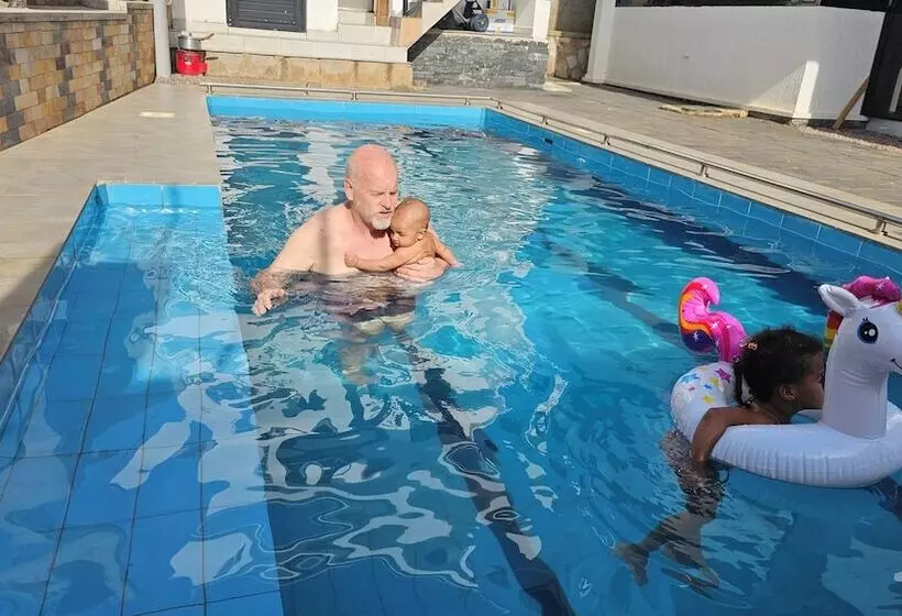 پانسیون Muguet By The Ibiscot