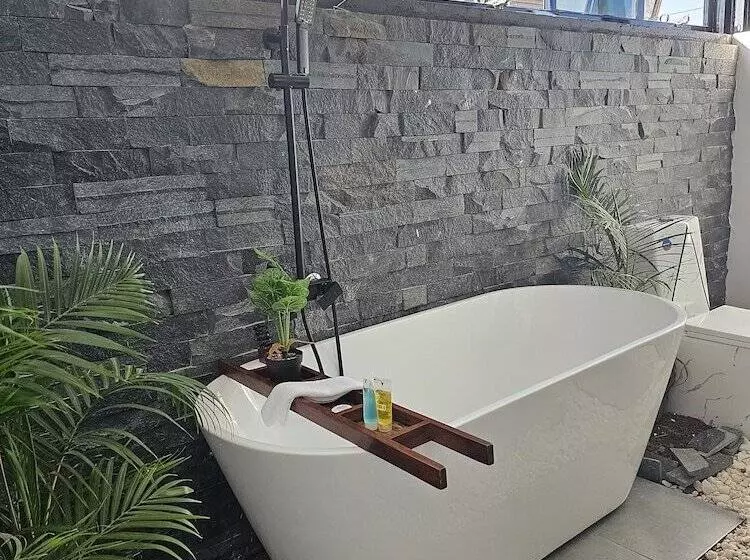 پانسیون Muguet By The Ibiscot