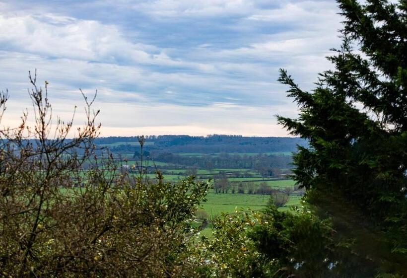 پانسیون Flat In Glastonbury 10