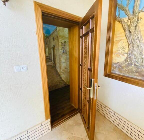 פנסיון Xadijam Terrace