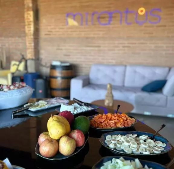 Lomakeskus Vinícola Mirantus