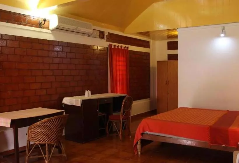 Hillview Beach Resort