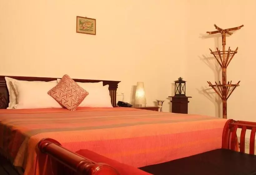 Hillview Beach Resort