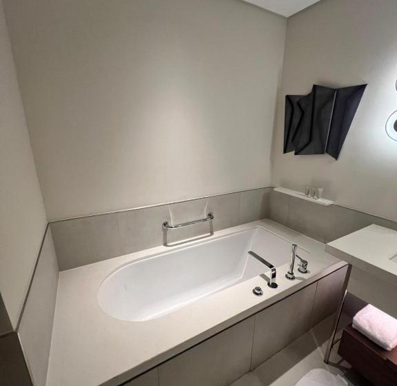 هتل Address Beach Studio