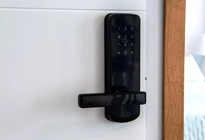 ホテル Antonella Suites